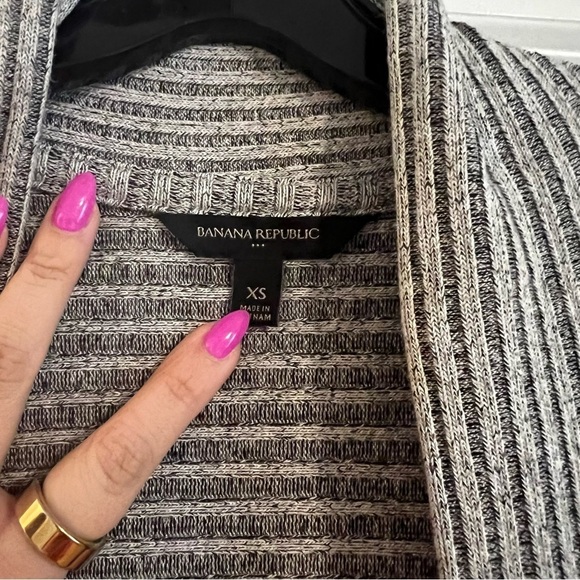 BANANA REPUBLIC CARDIGAN SIZE XS - Picture 3 of 4